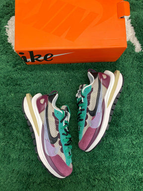 Nike Vaporwaffle x Sacai