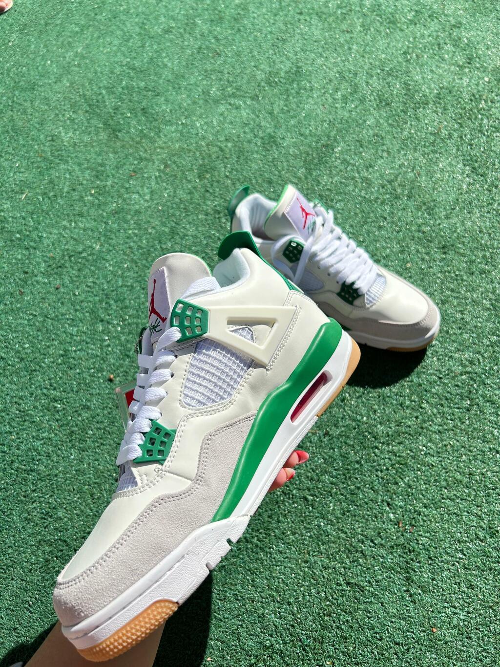 Nike Air Jordan 4 Retro x Nike SB Pine Green